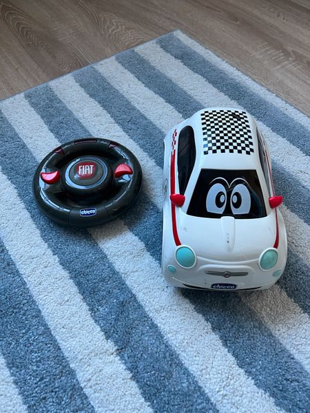 Chicco fiat 500 remote best sale control car